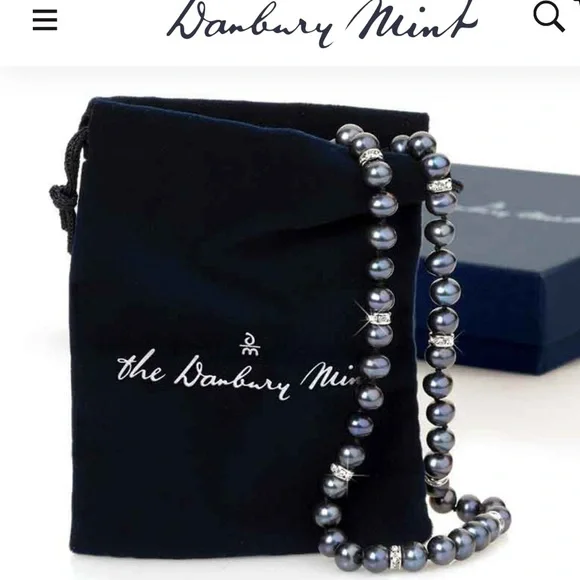 Danbury Mint Black Pearl Necklace Classic Elegance - Picture 3 of 7